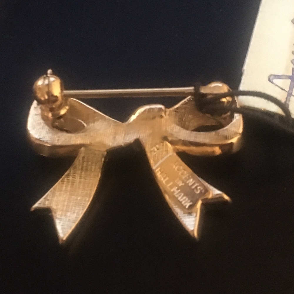 Accents by Hallmark Gold Bow Brooch,NWT - Picture 6 of 8